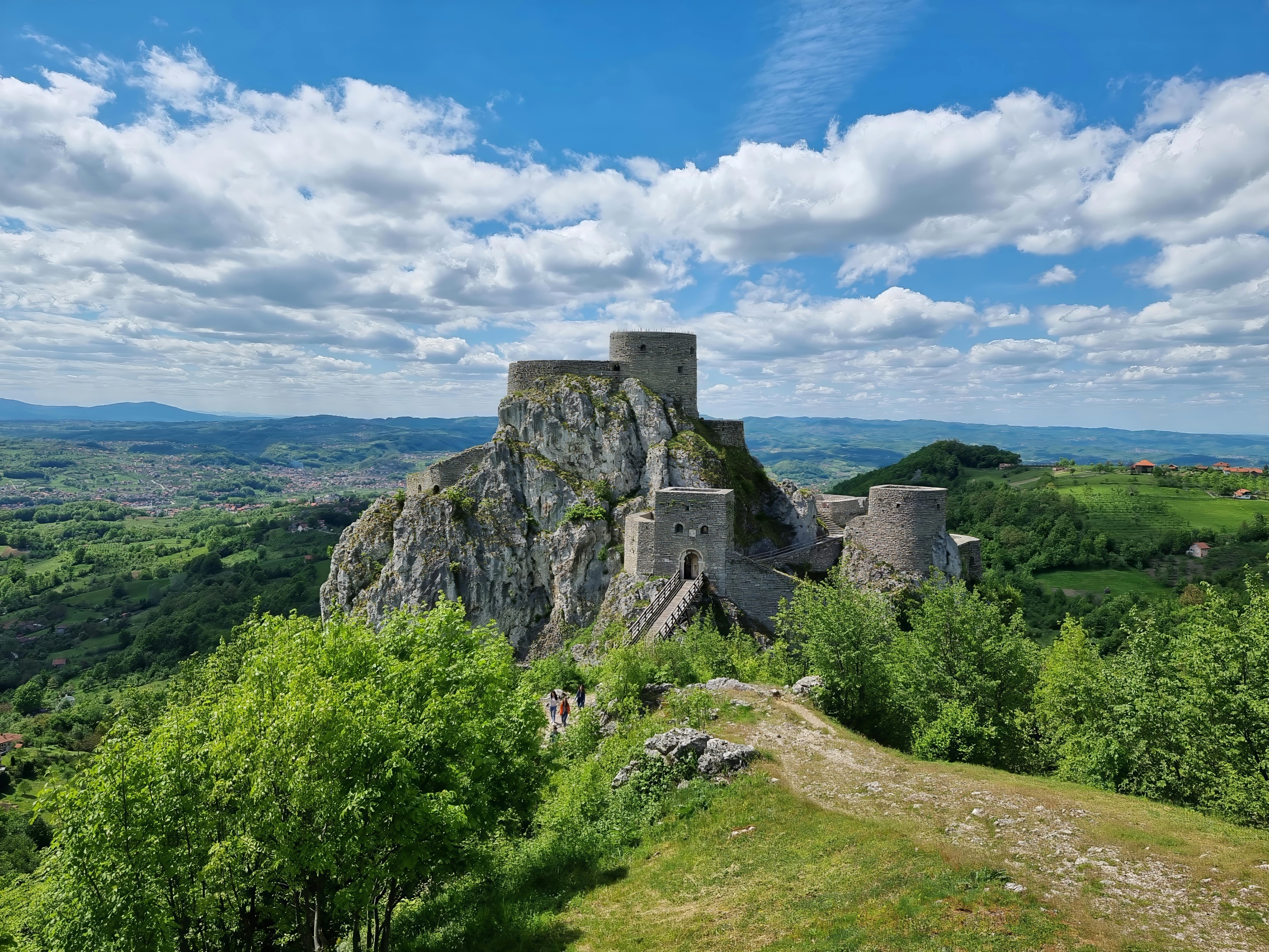 Stari grad Srebrenik, tvrđava Gradina, pogled sa istoka